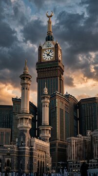 Clock Tower Makkah - Comfy Haramain Rides